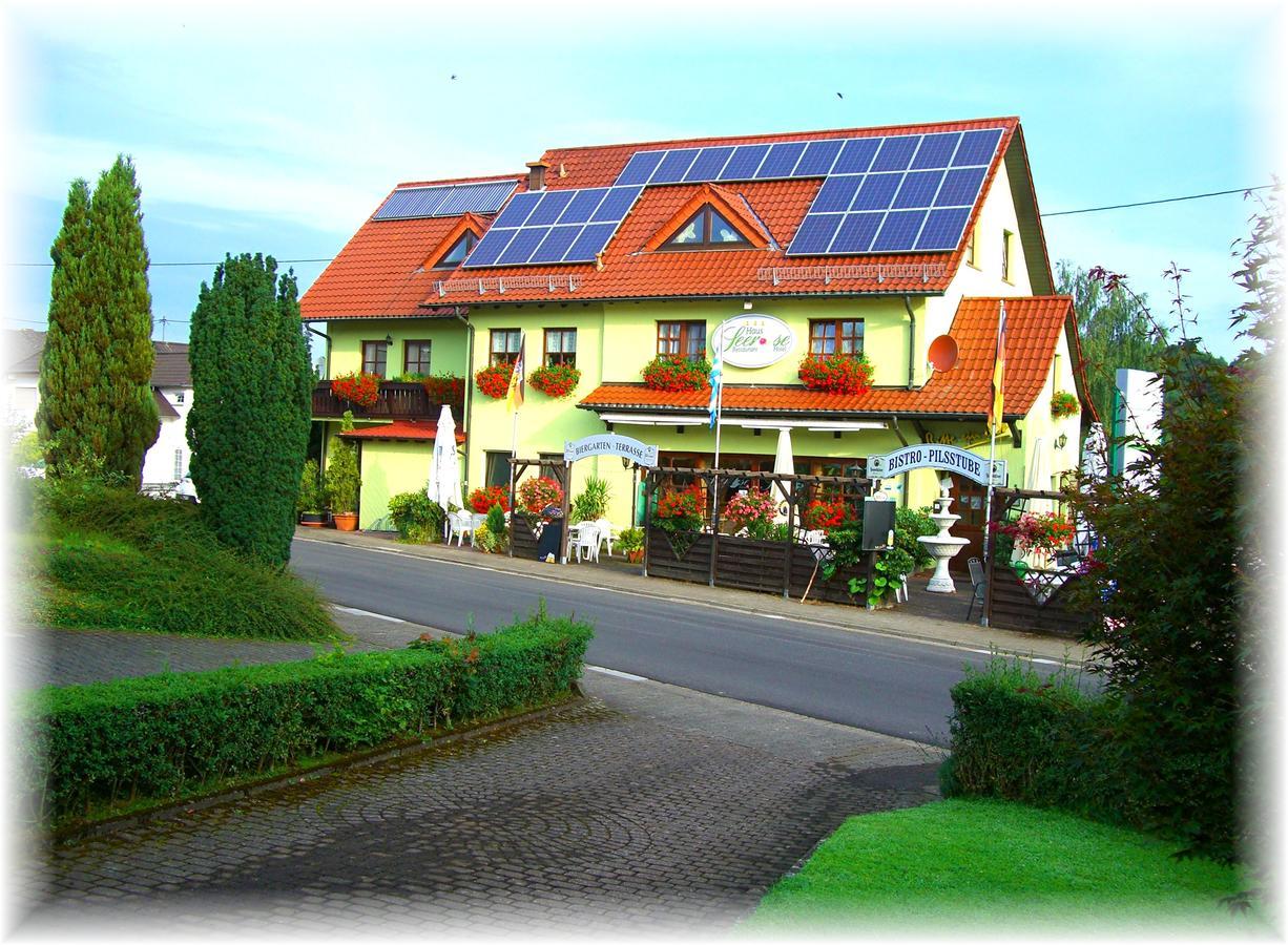 Hotel Seerose Garni Nohfelden Exteriör bild